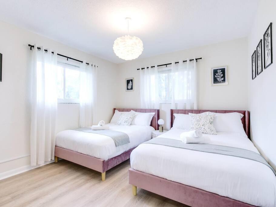 Modern Spacious 5-Bedroom Home With Pool Hollywood Kültér fotó